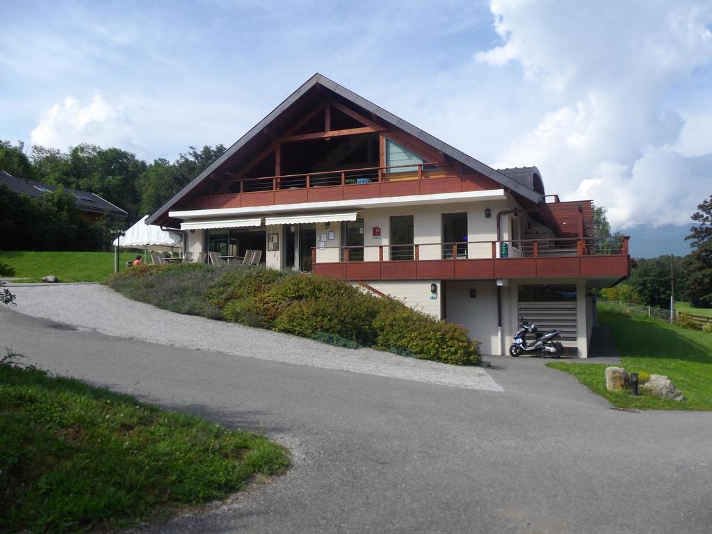Hotel Golf Et Montagne Talloires Kültér fotó